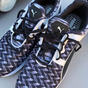 Puma Women’s Sneakers